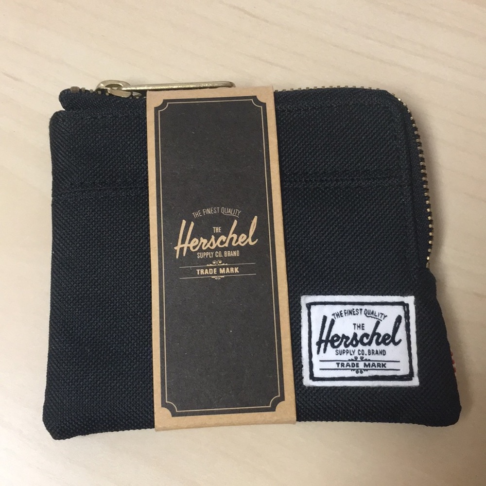 New Herschel Supply wallet